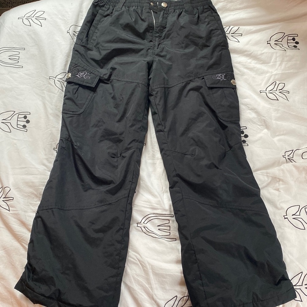 zero exposure snow pants in black